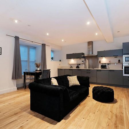 One Of A Kind Historic 3 Bedroom Apartment Aberdeen Eksteriør bilde