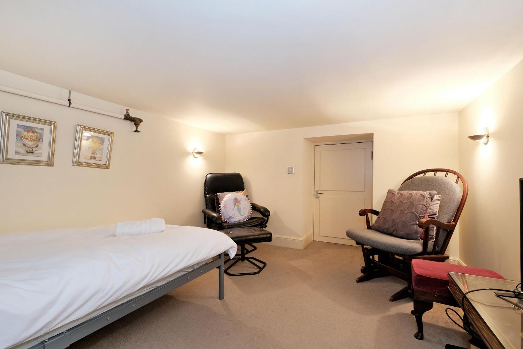 One Of A Kind Historic 3 Bedroom Apartment Aberdeen Eksteriør bilde