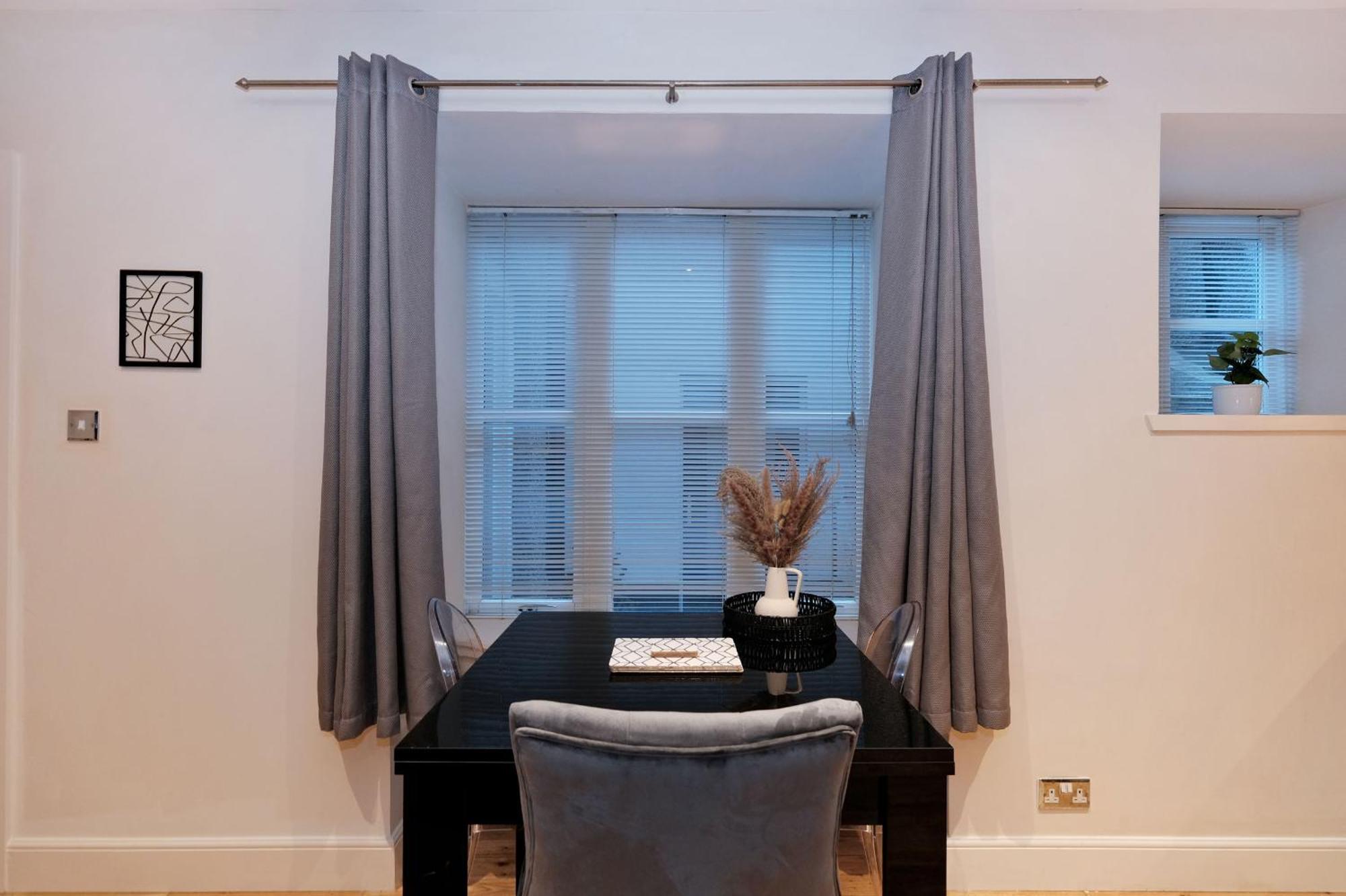 One Of A Kind Historic 3 Bedroom Apartment Aberdeen Eksteriør bilde