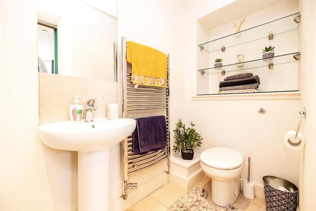 One Of A Kind Historic 3 Bedroom Apartment Aberdeen Eksteriør bilde